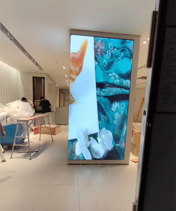 乌伊岭商场门店转角LED显示屏