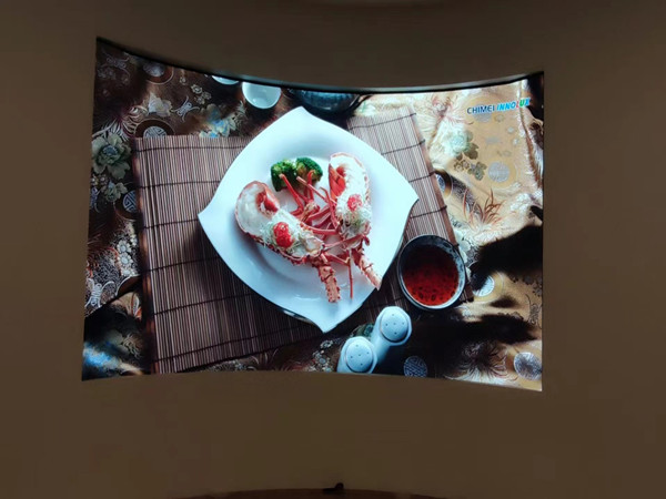 乌伊岭室内P2.5弧形LED屏